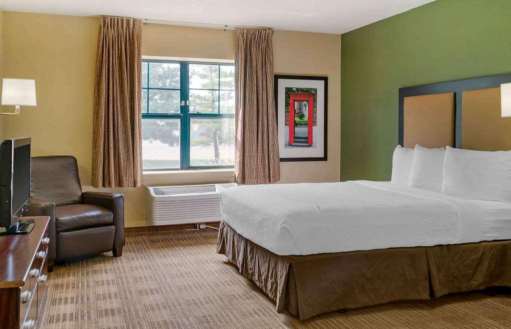 Extended Stay America Select Suites - Chicago - Naperville - West Habitación foto