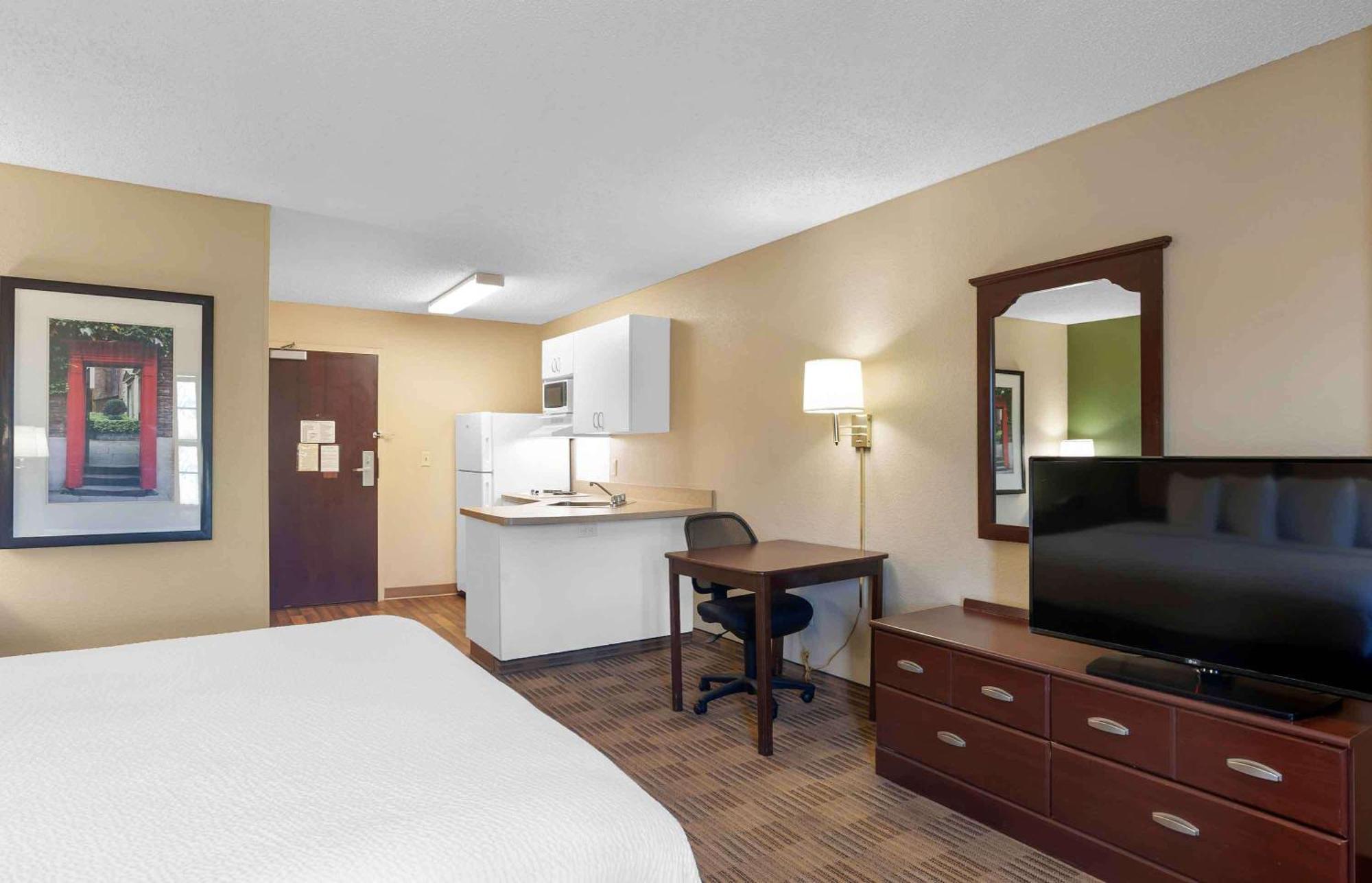 Extended Stay America Select Suites - Chicago - Naperville - West Exterior foto